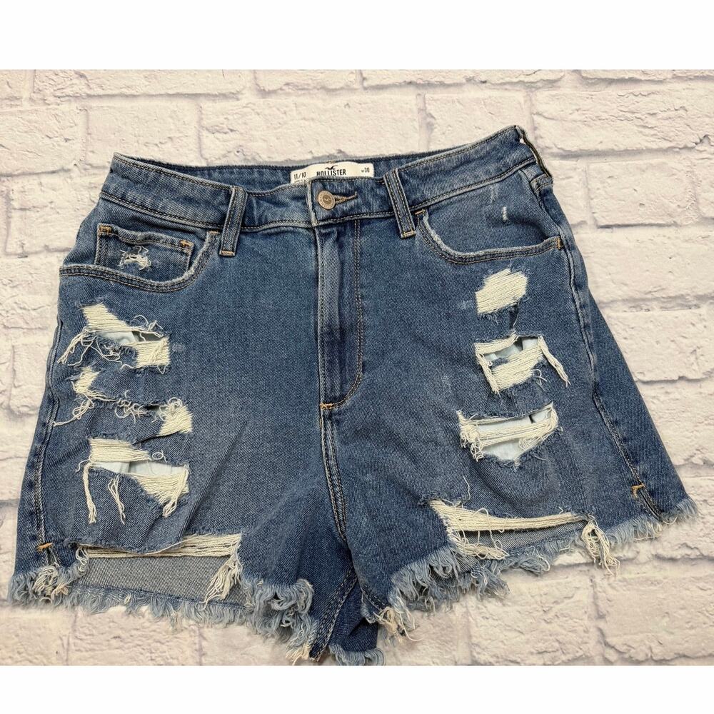 Hollister Curvy ultra high-rise Mom shorts 3” size 11/10 30w A778